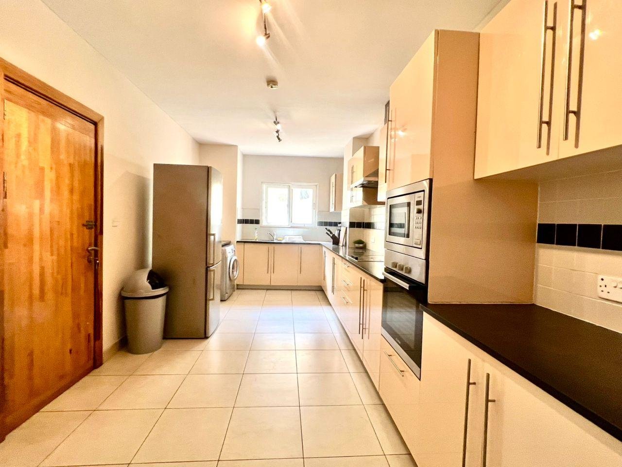 3 Bedroom furnished apartment
