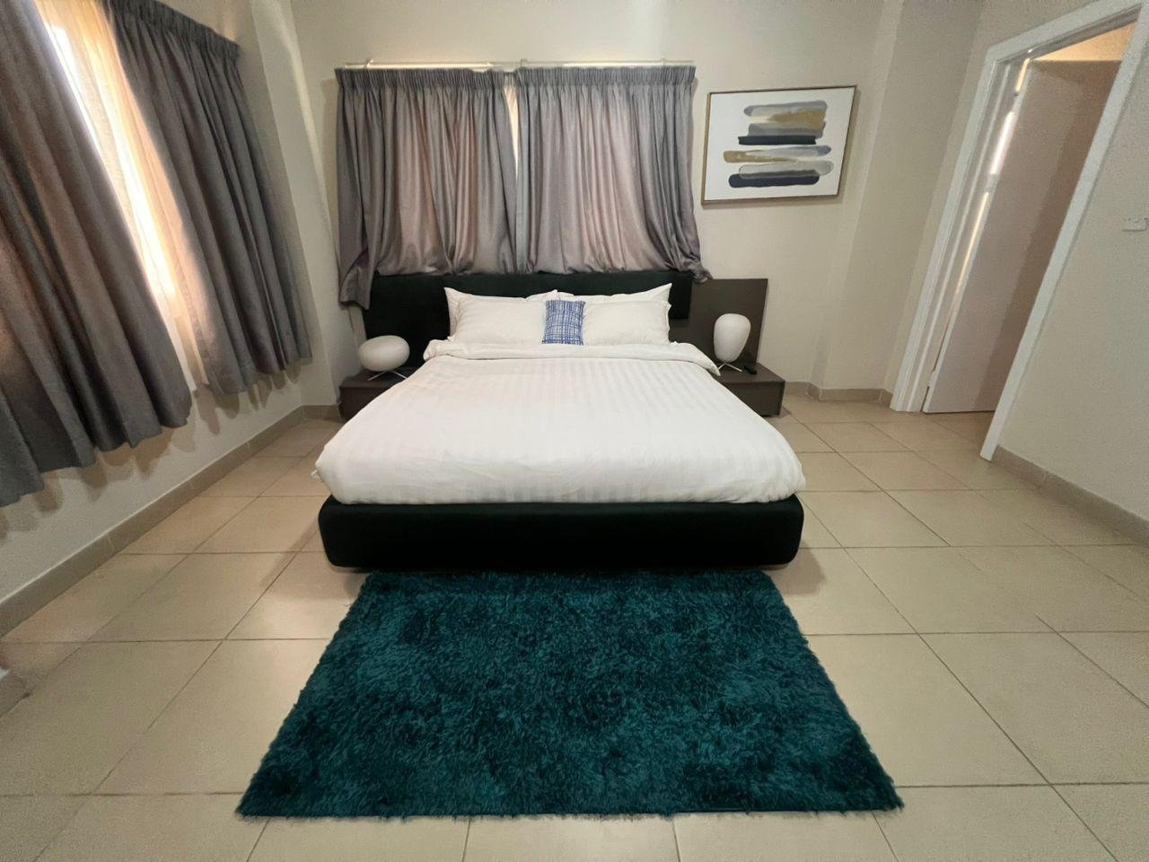 3 Bedroom furnished apartment