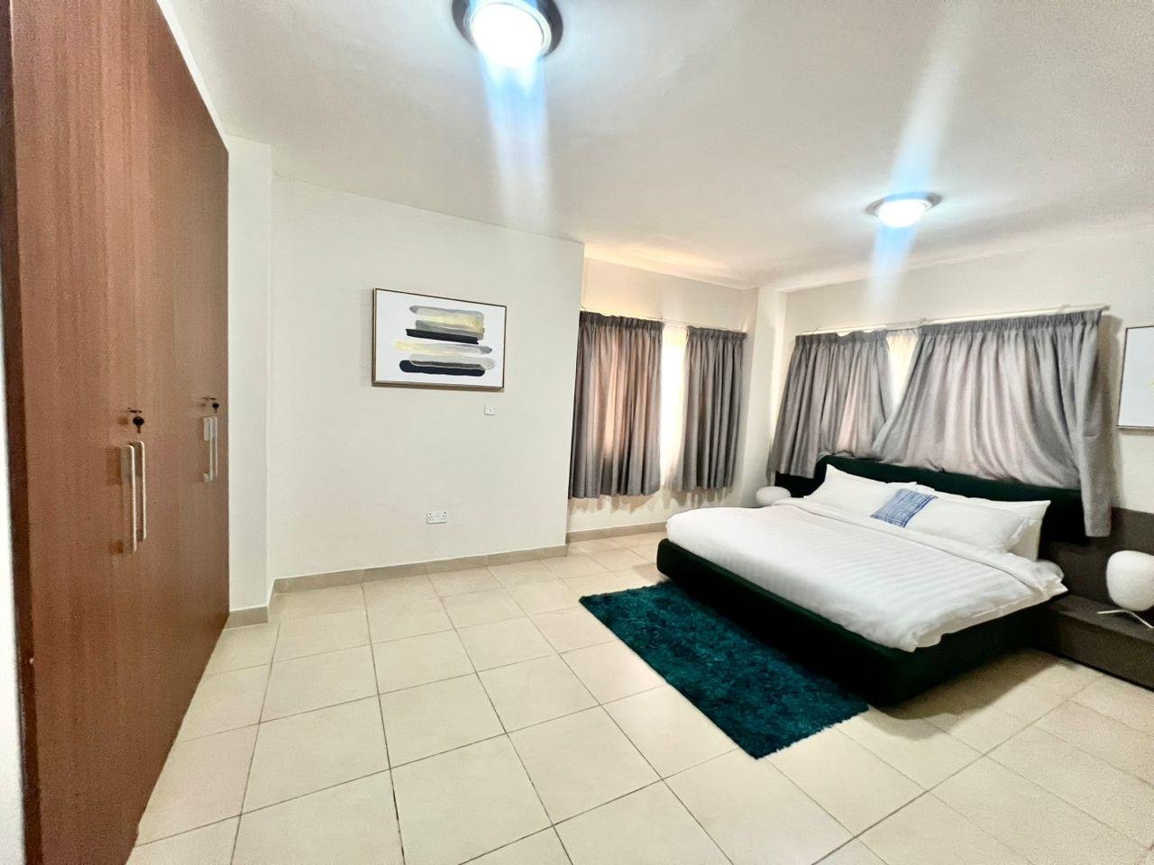 3 Bedroom furnished apartment