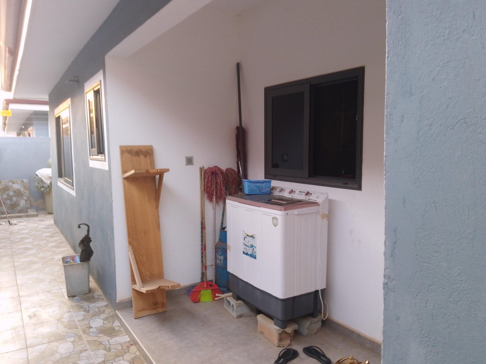 3 bedroom house, all ensuite.