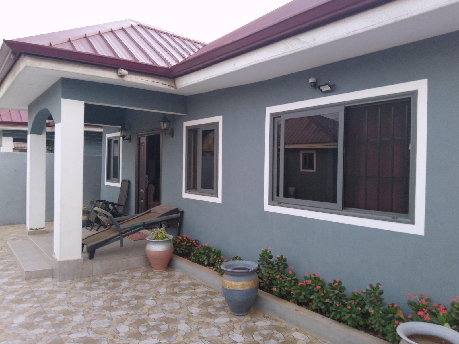 3 bedroom house, all ensuite.