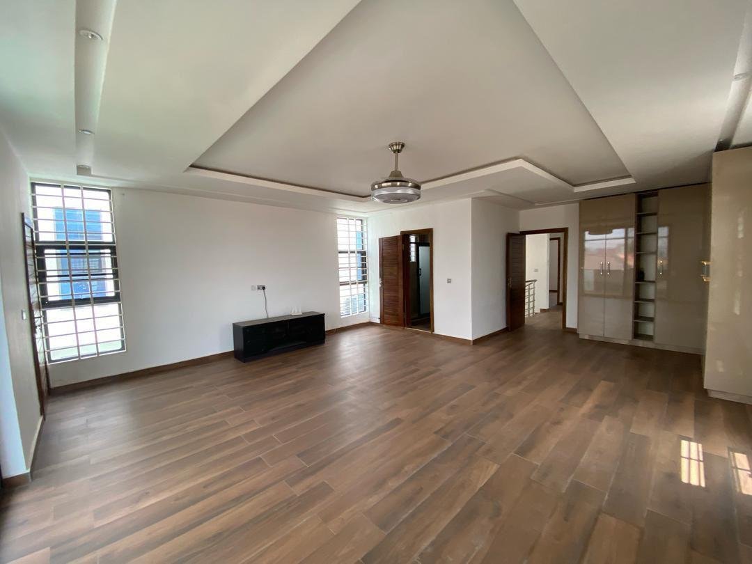 4 bedroom ensuite for rent