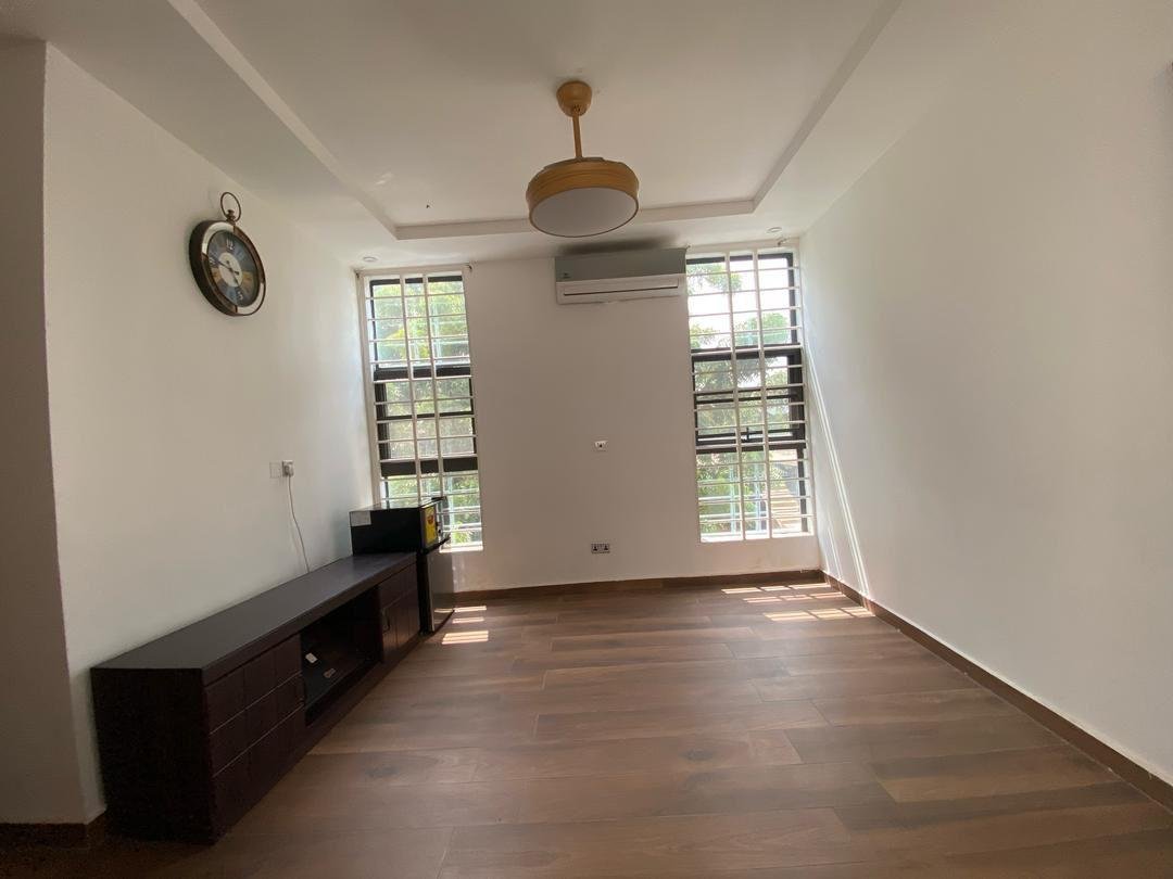 4 bedroom ensuite for rent