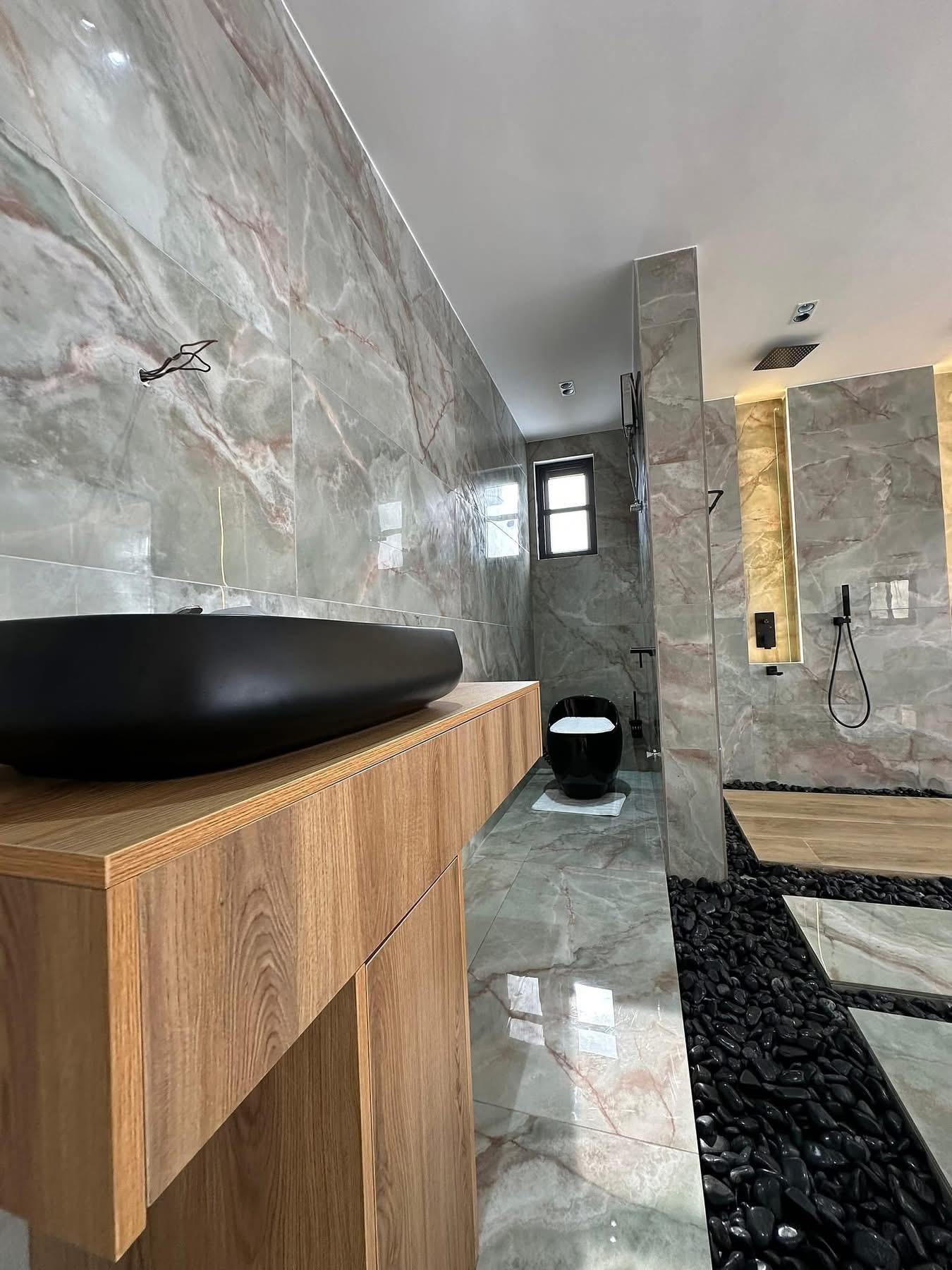 Luxury 4 bedroom mansion Eastlegon