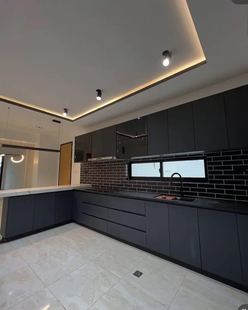 Luxury 4 bedroom house with pool Eastlegon