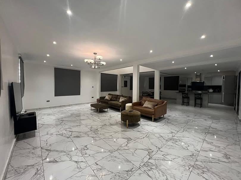 Luxury 5bedroom furnished house in Eastlegon