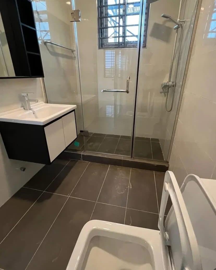 Luxury 4 bedroom house with pool Eastlegon