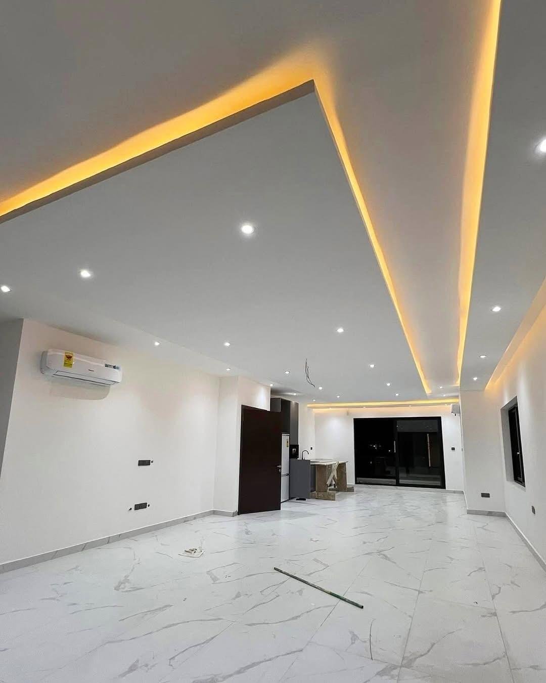 Luxury 4 bedroom with pool Ashaley Botwe