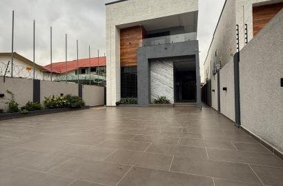 Luxury 4 bedroom house for rent in Eastlegon