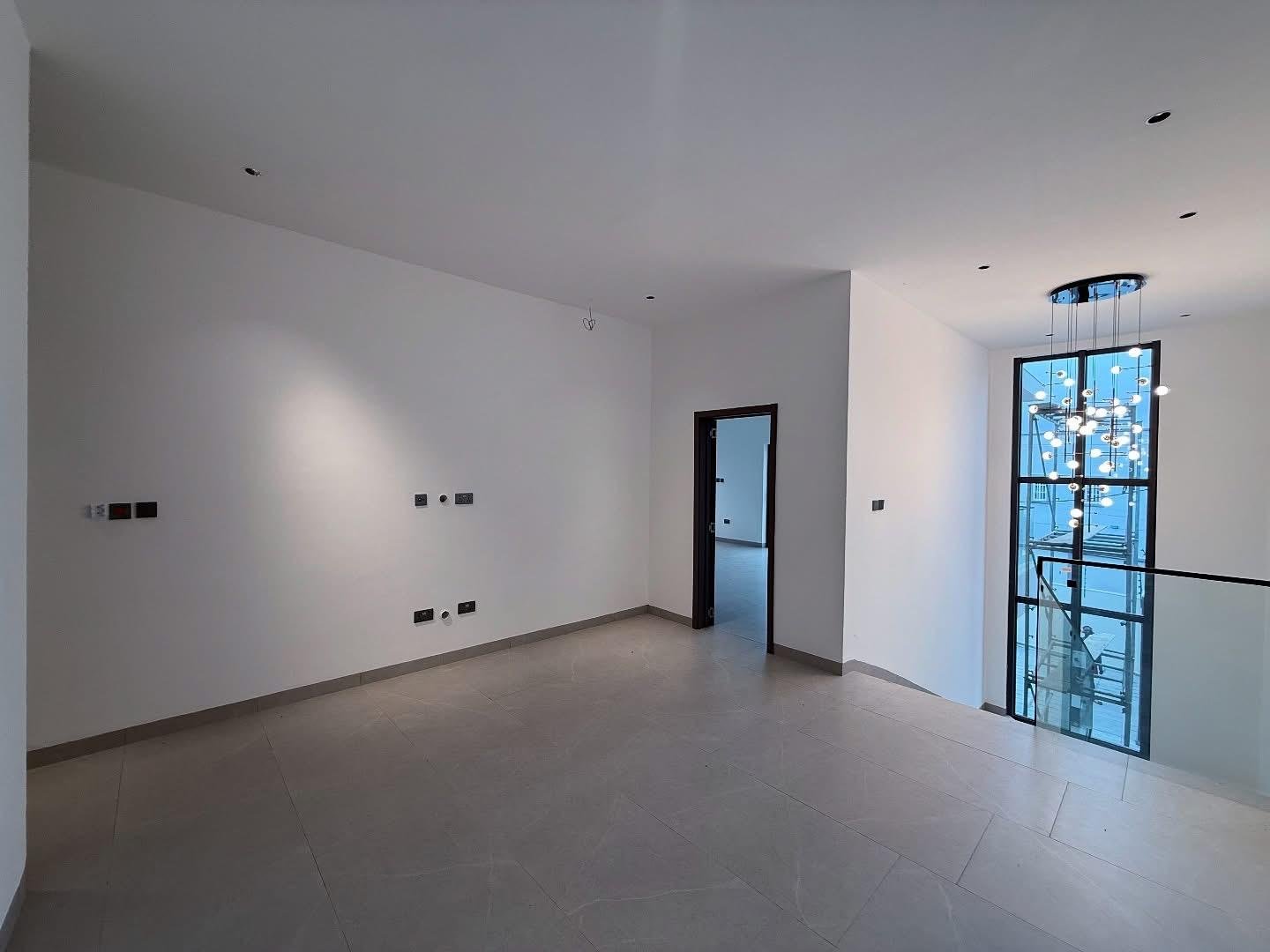 Luxury 4 bedroom house in Ashaley Botwe