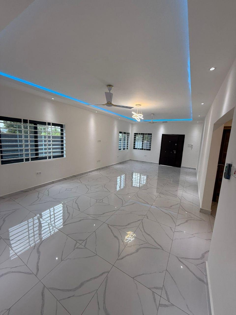 Luxury 3 bedroom Houses at Kings City Estate & Const.