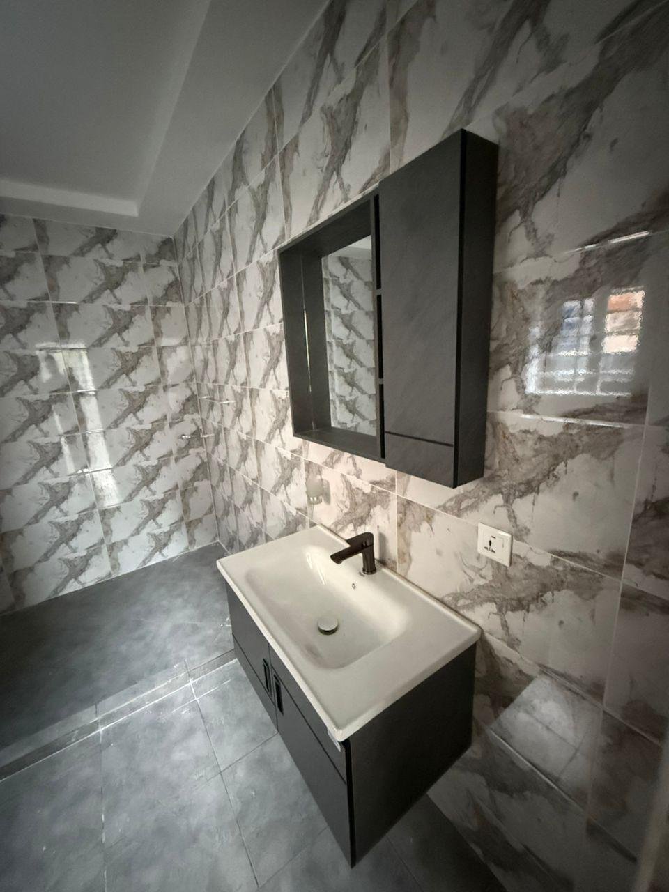 Luxury 3 bedroom Houses at Kings City Estate & Const.