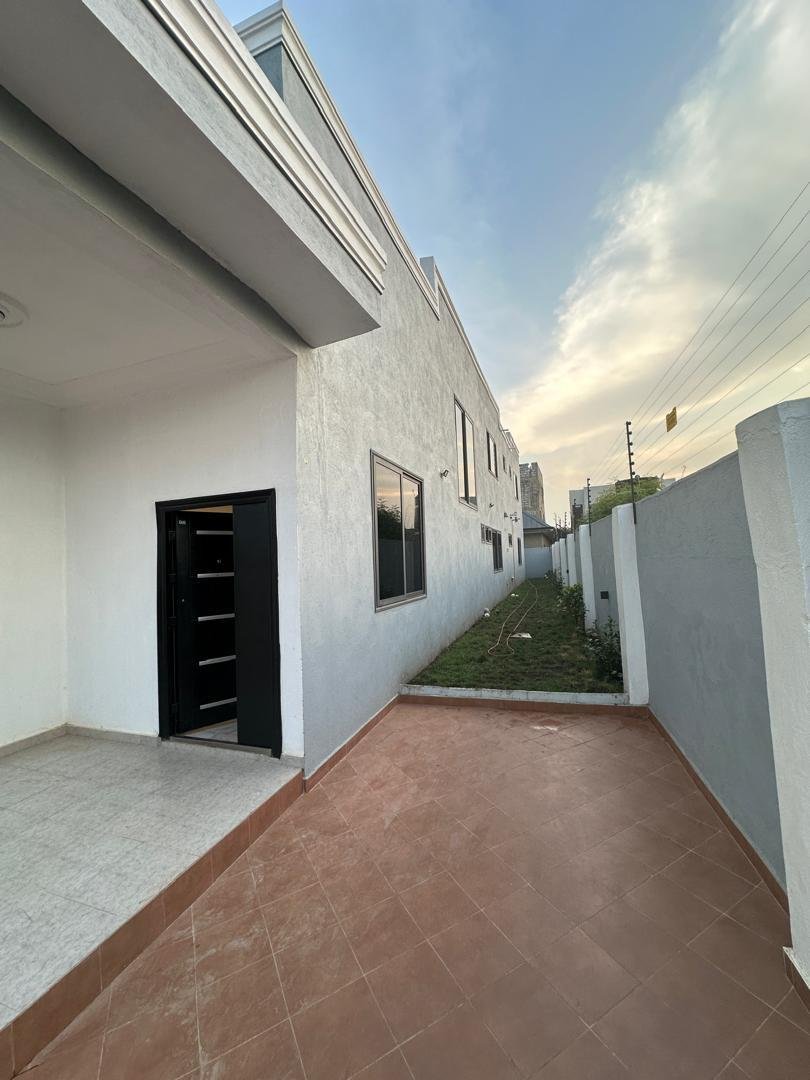 4-bedroom house at kasoa