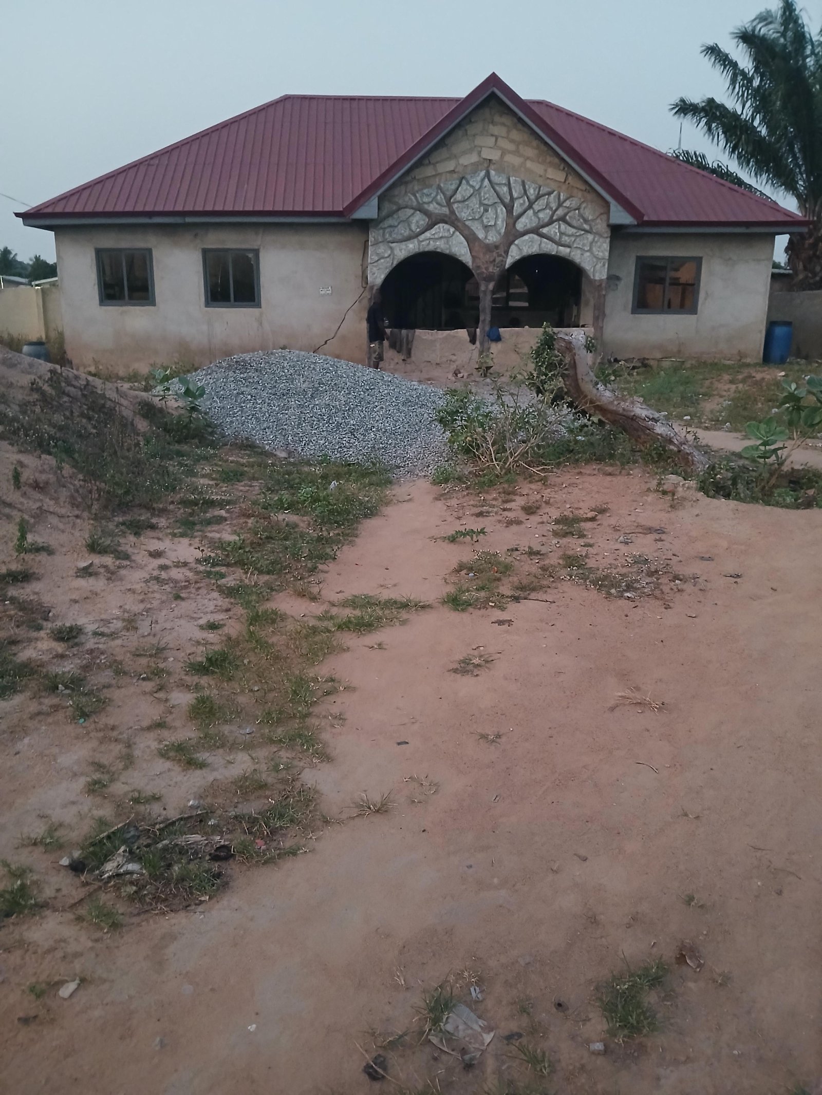 3BEDROOM HOUSE 95% Completed