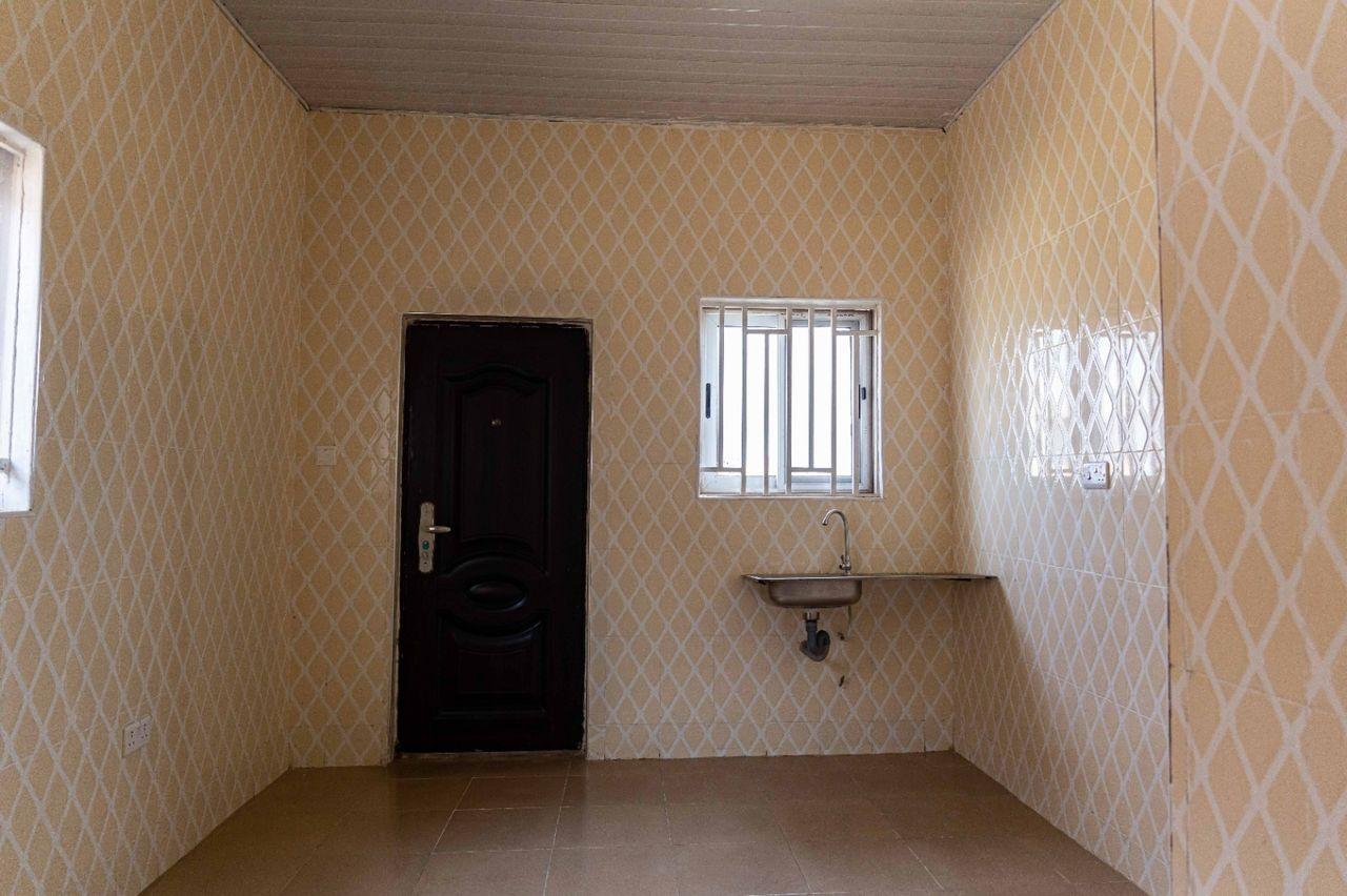 2 & 3 BEDROOM HOUSES Tema