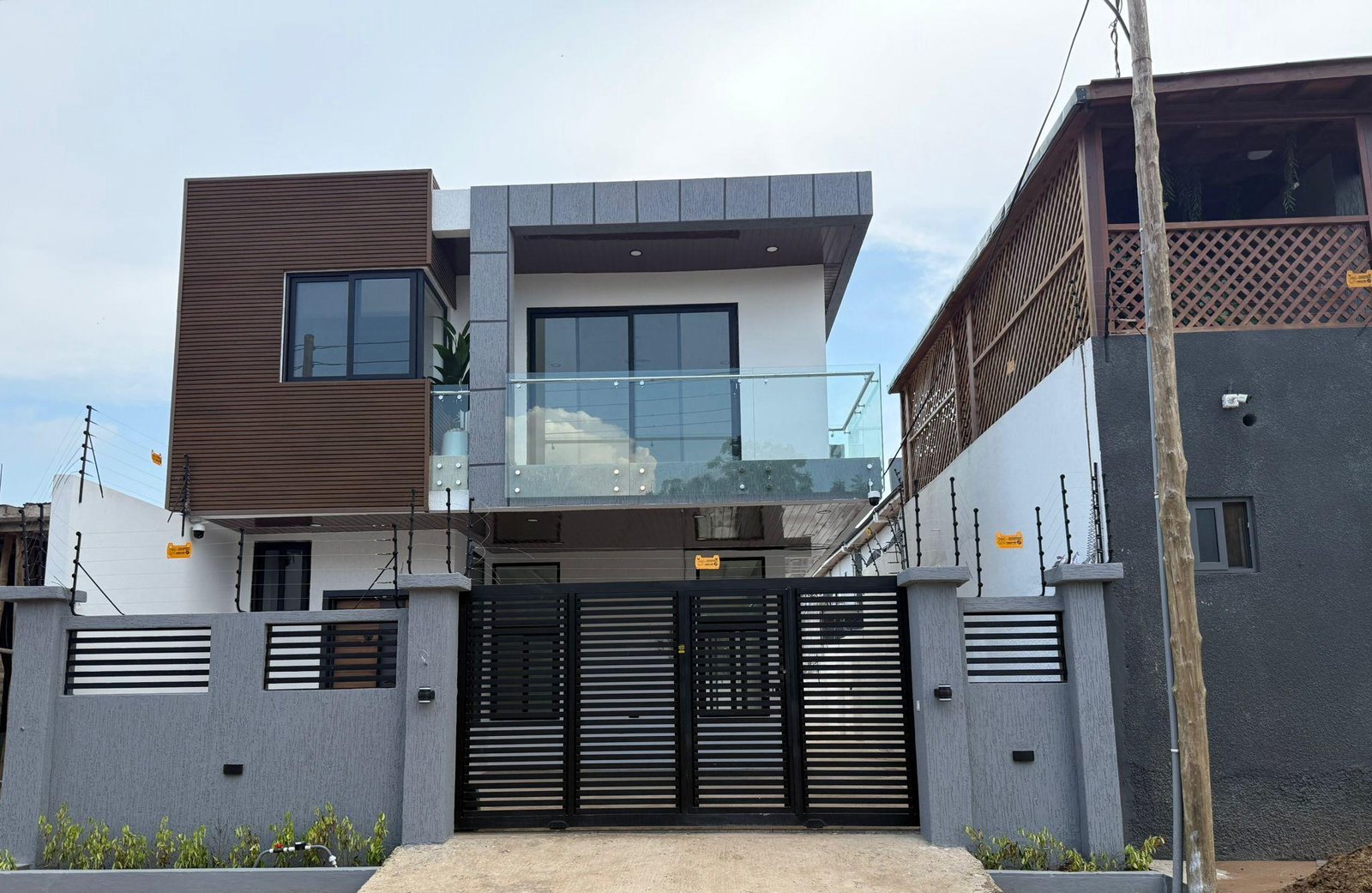 3 BEDROOM DETACHED STORY