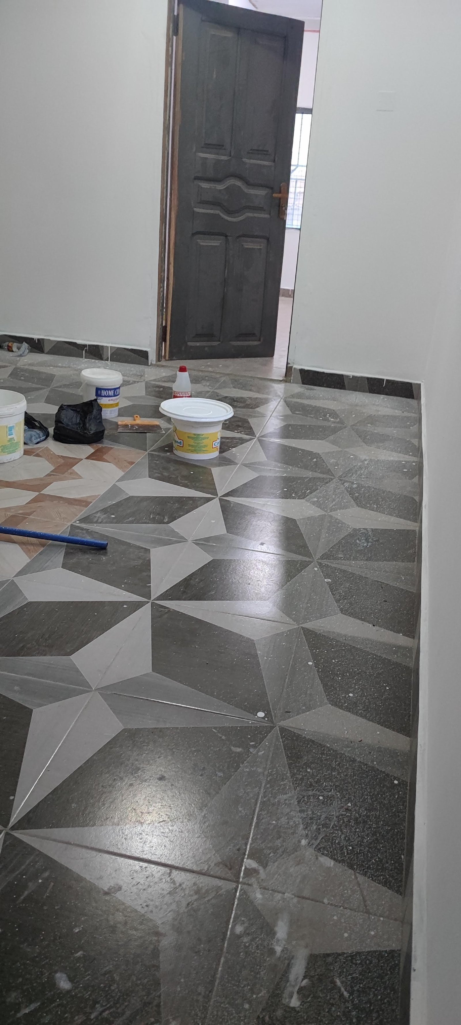 Chamber and Hall apartment available for rent at Dansoman Roundabout.