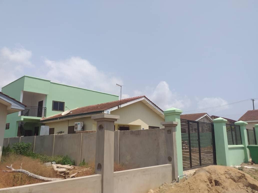 2 bedroom house comm. 22