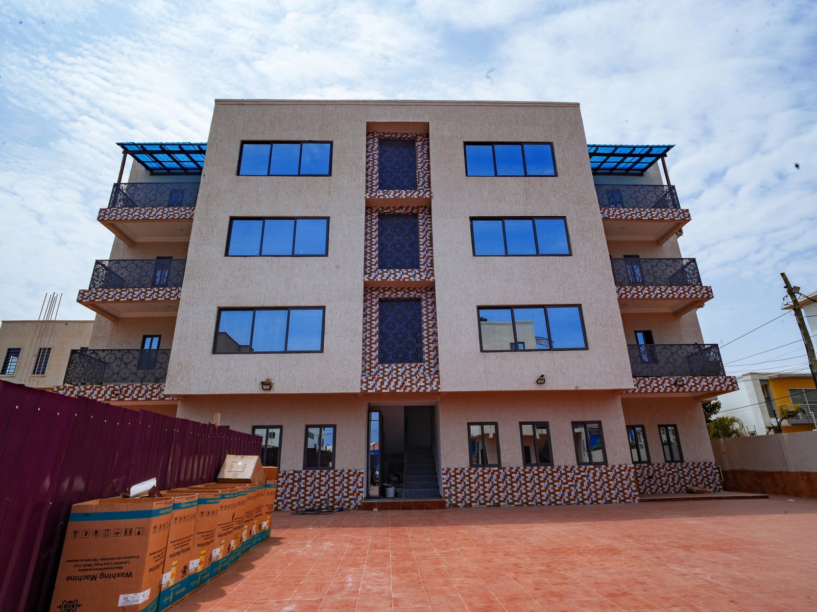 2 Bedroom Semi-Frunished Apartment for Rent