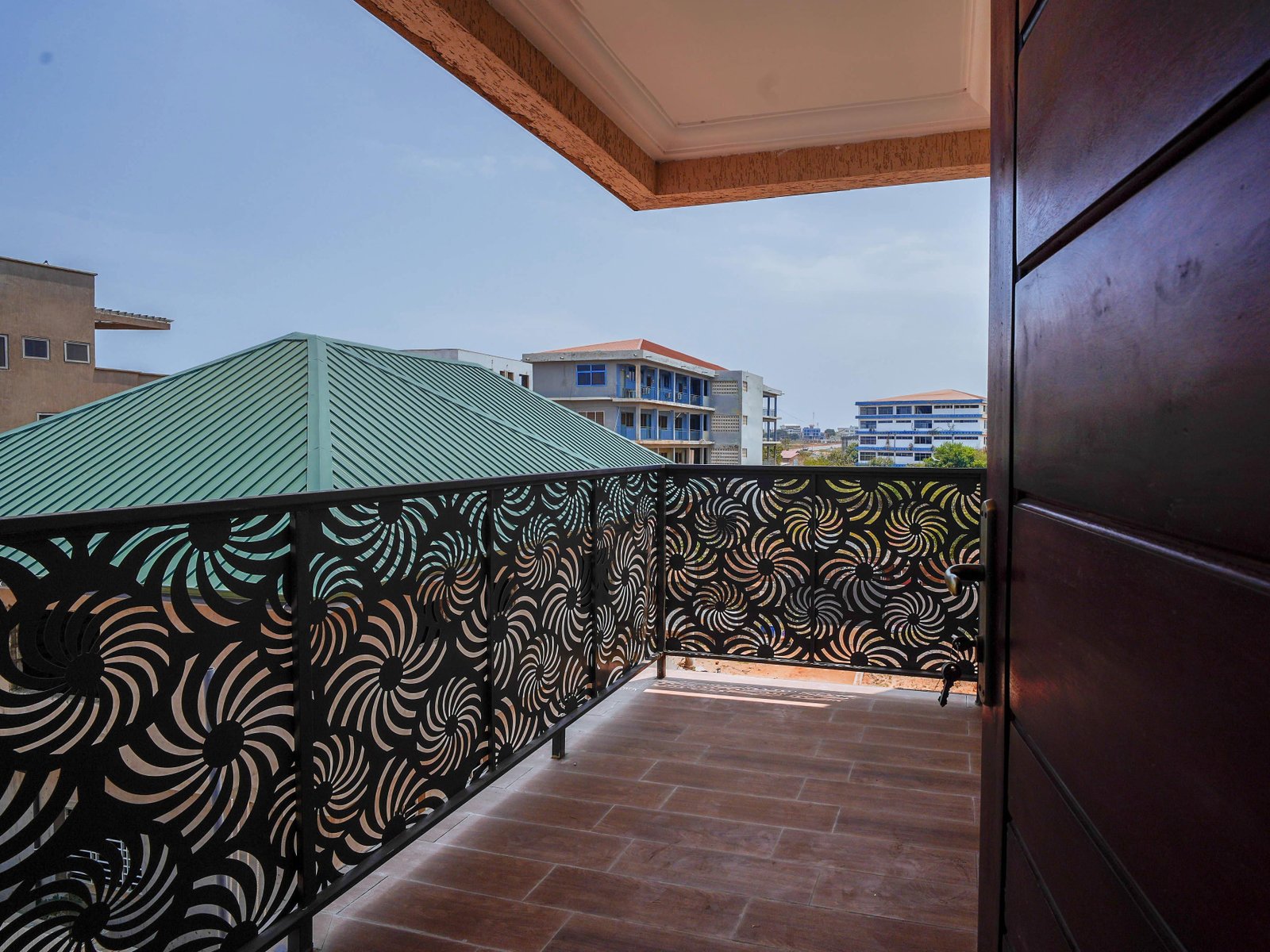 2 Bedroom Semi-Frunished Apartment for Rent