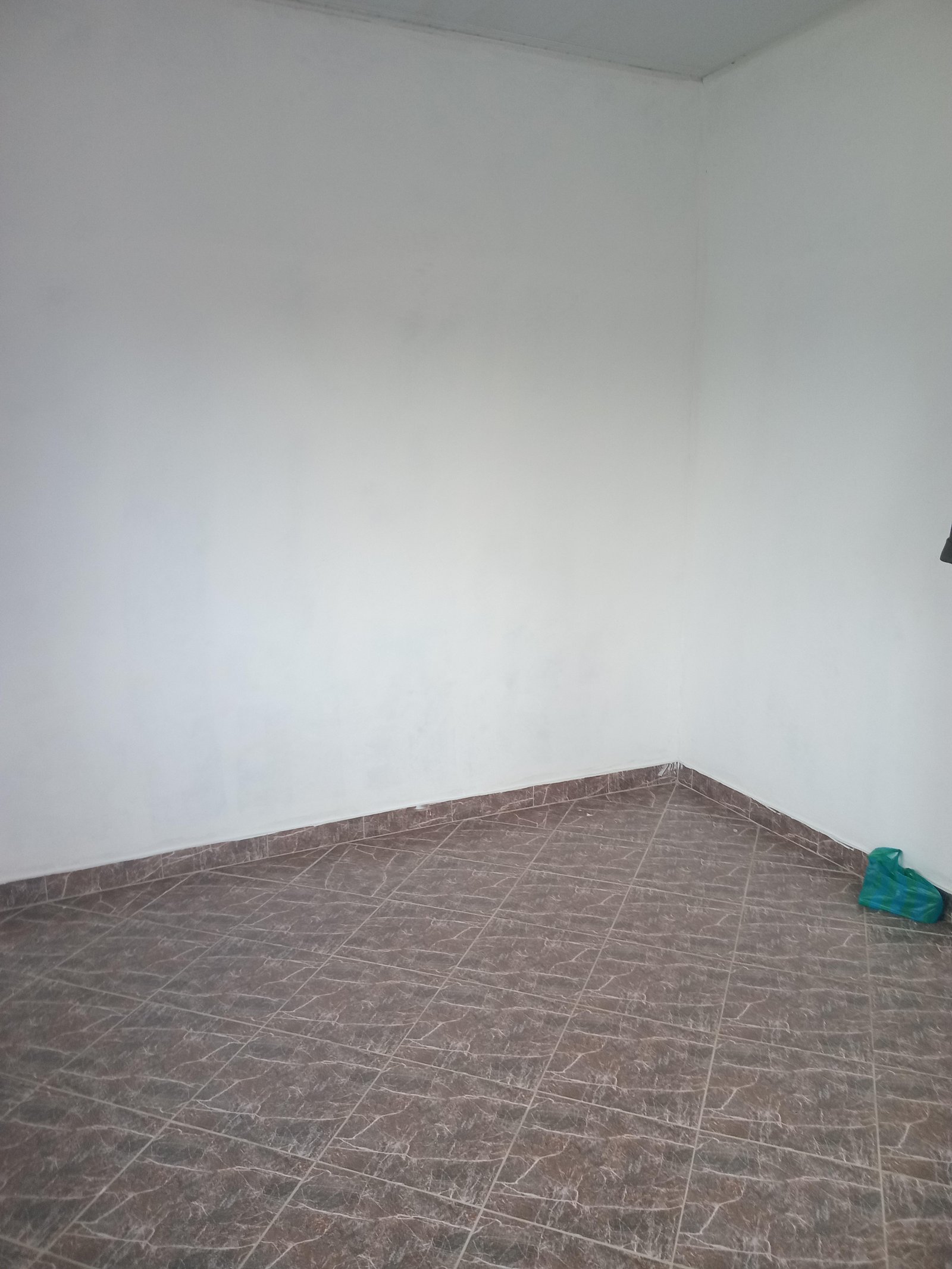 Chamber and hall self-contained