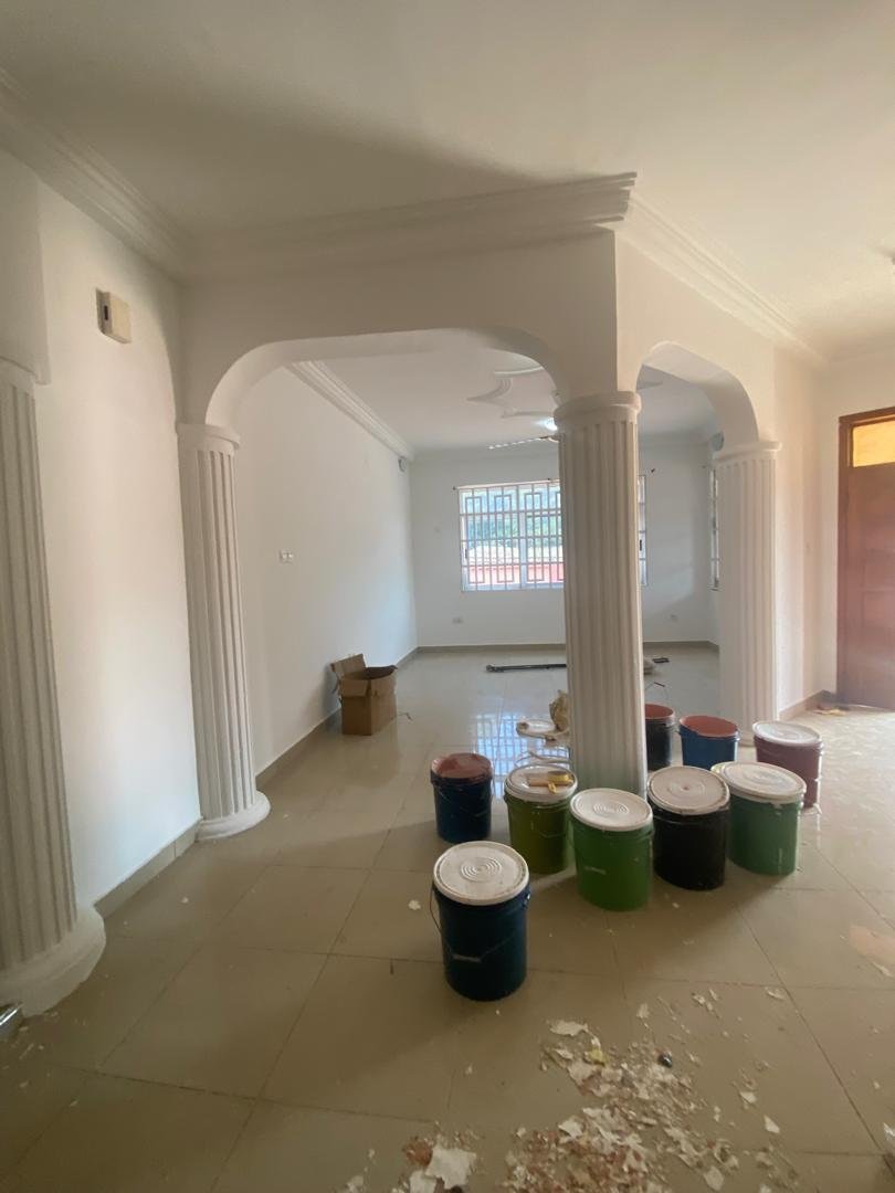 4 Bedrooms House for rent at Achimota Golf Park area