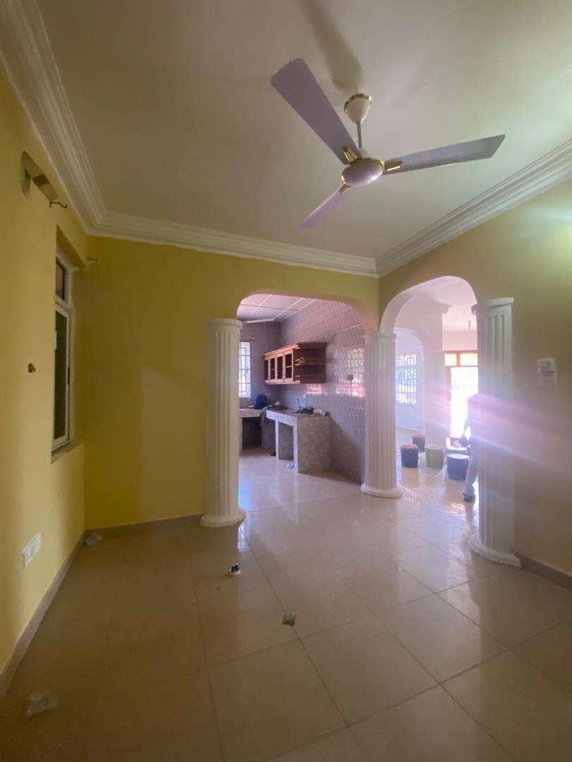 4 Bedrooms House for rent at Achimota Golf Park area