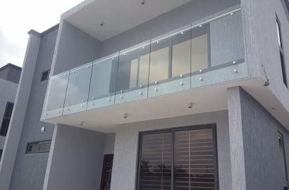 4 bedroom all en-suite house