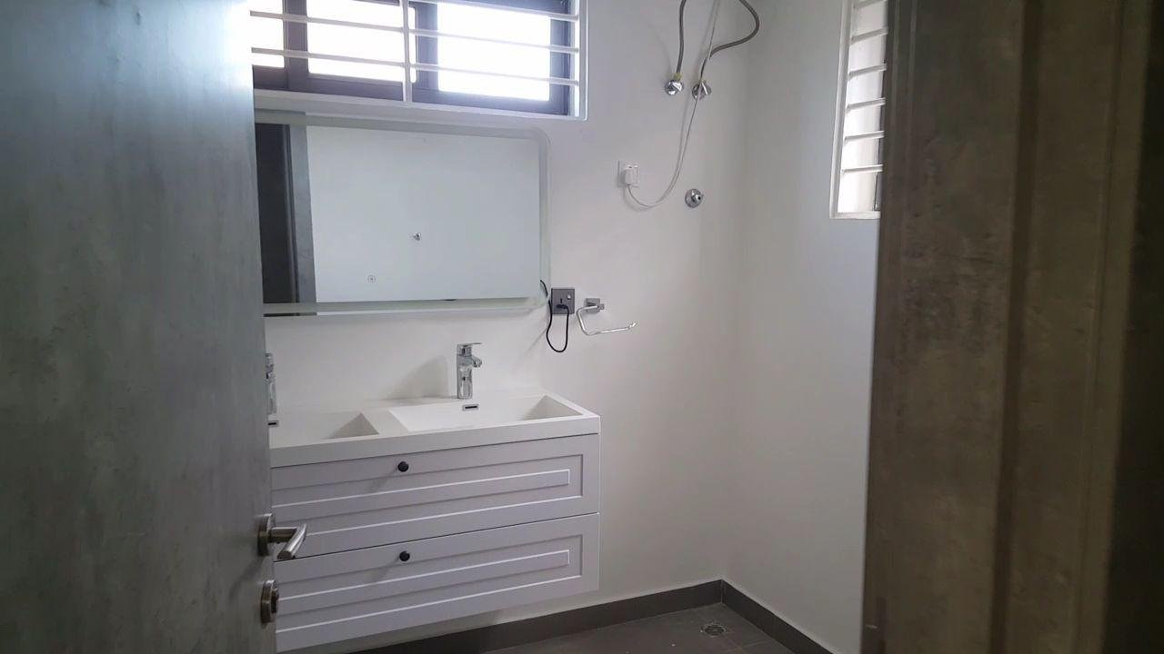 4 bedroom all en-suite house