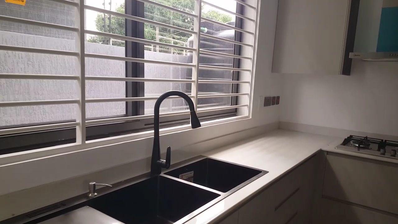 4 bedroom all en-suite house