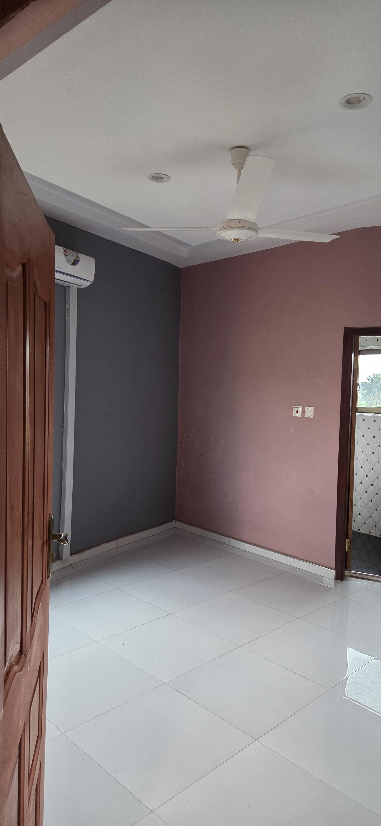 2 self-contain bedroom apartment