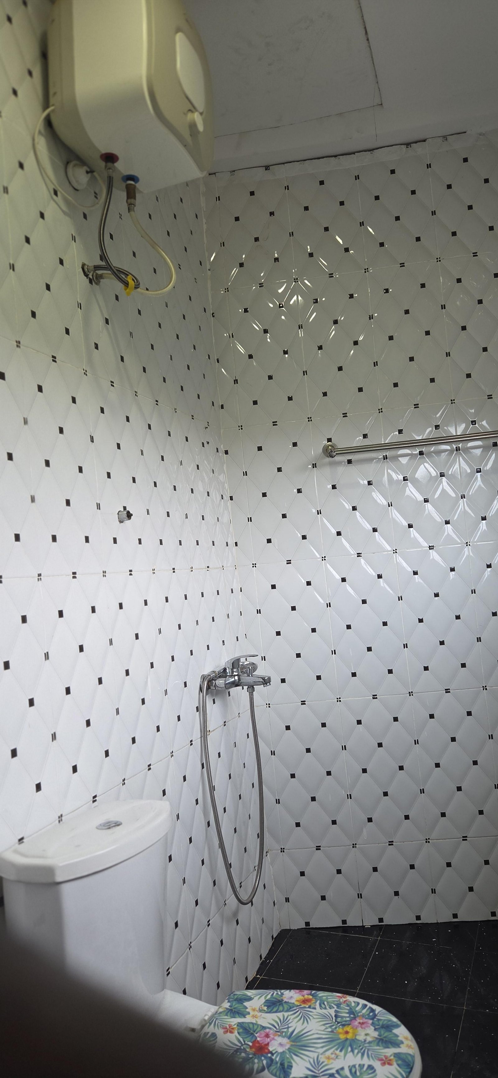 2 self-contain bedroom apartment