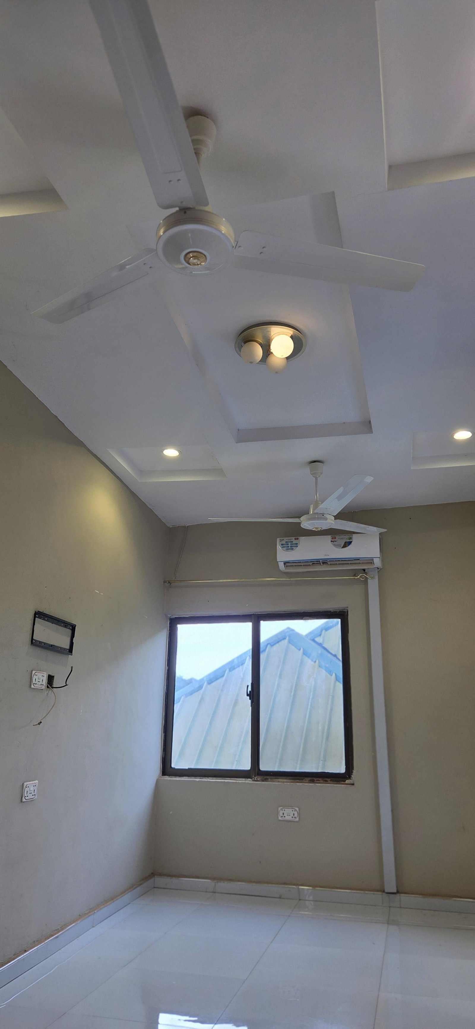 2 self-contain bedroom apartment