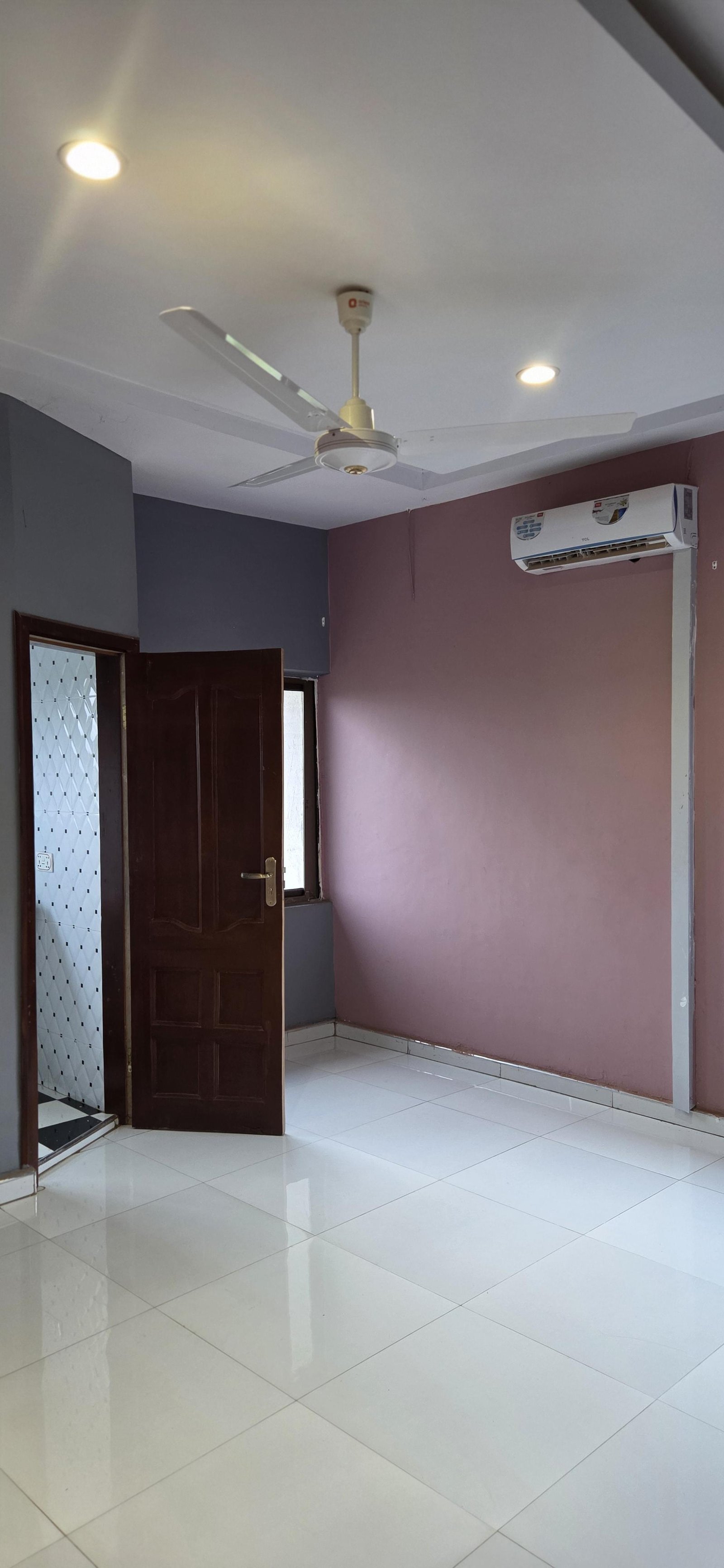 2 self-contain bedroom apartment