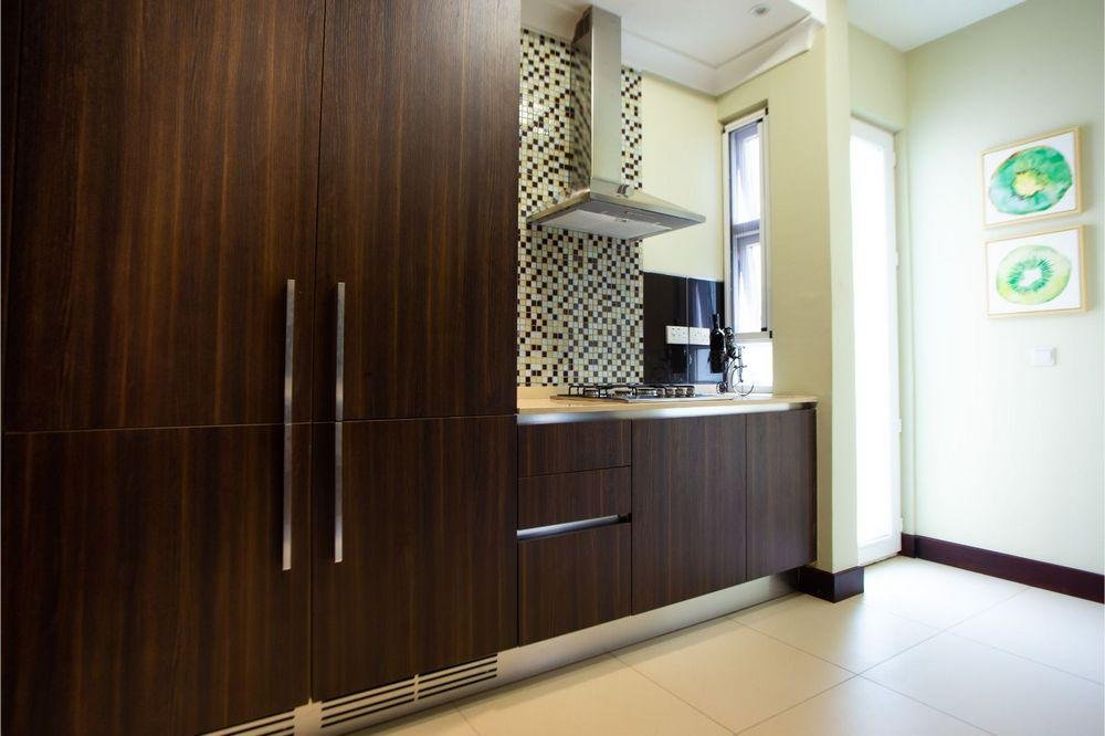 POLEN REALTY