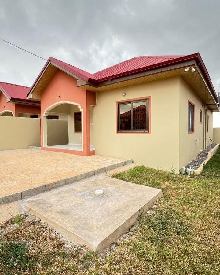 2 Bedroom House