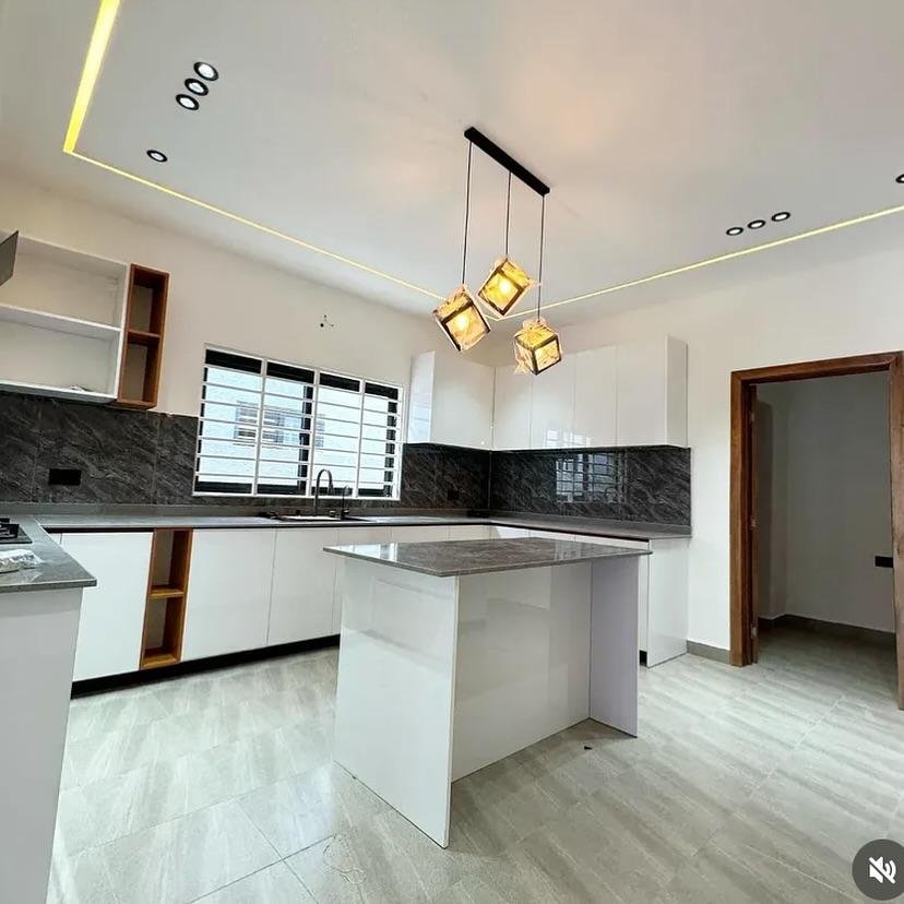 En-suite 3 bedrooms house