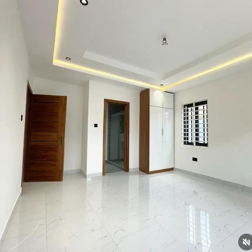 En-suite 3 bedrooms house