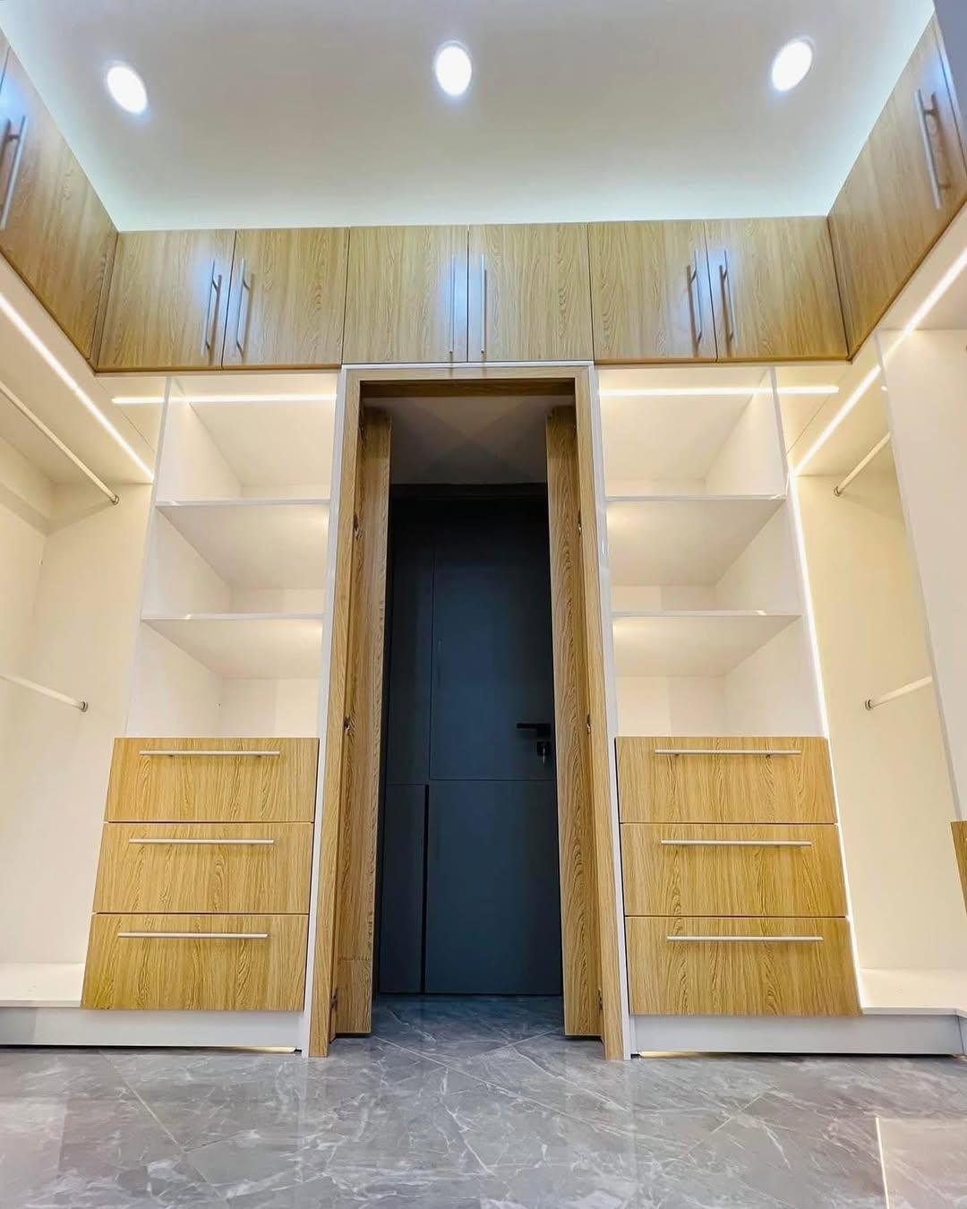 Executive 4-Bedroom Home