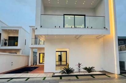 Executive 4-Bedroom Home