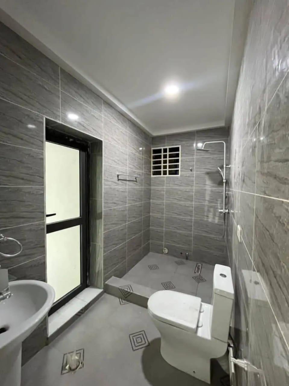 NEWLY BUILT 2 BEDROOM APARTMENT