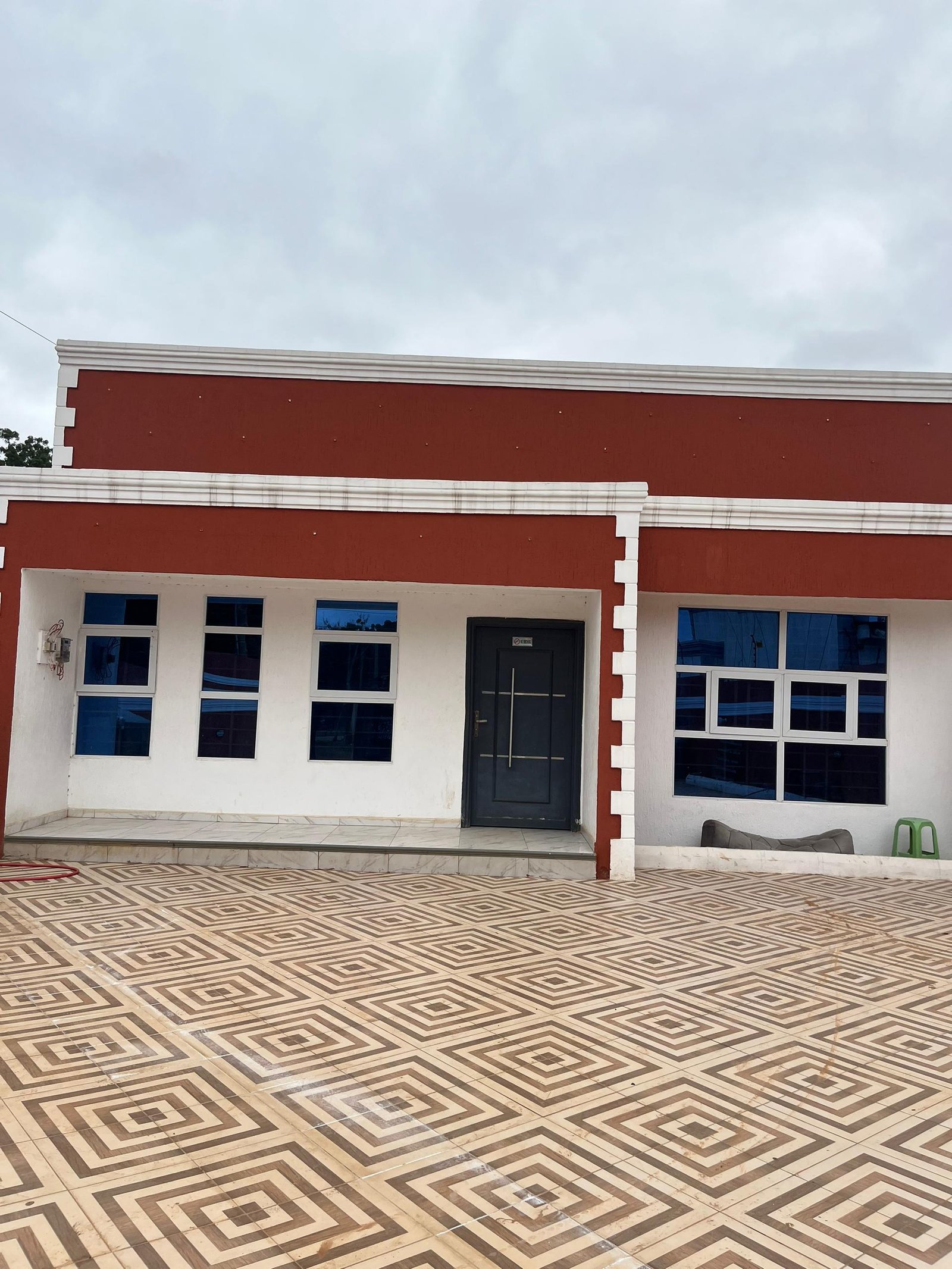 4-Bedroom Guesthouse for Sale – Pantang