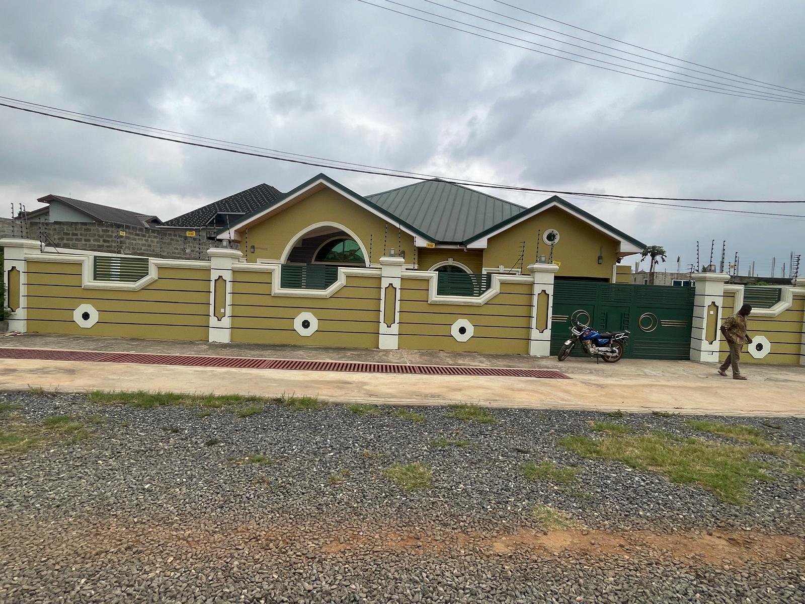 4-Bedroom House for Rent – Tema Community 25