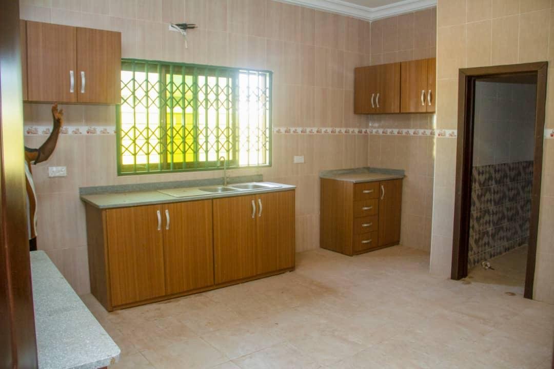 4-Bedroom House for Rent – Tema Community 25