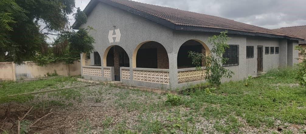 2-Bedroom Self-Contained House + 2 Single Self-Contained Units for Sale – Amasaman Danchira