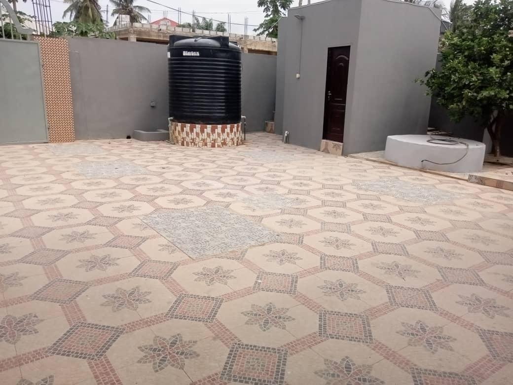 3-Bedroom House for Sale – Odumase Amanfrom