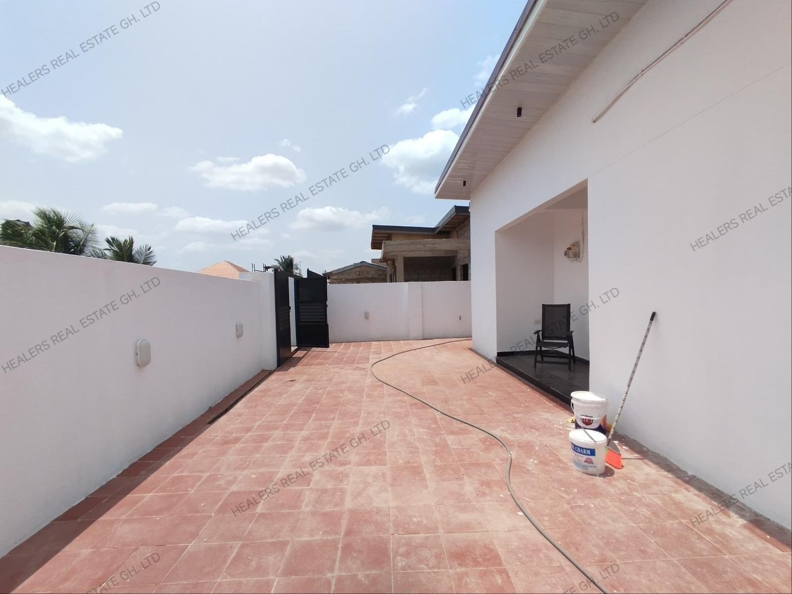 Newly Built 3-Bedroom Smart House for Sale – Oyarifa