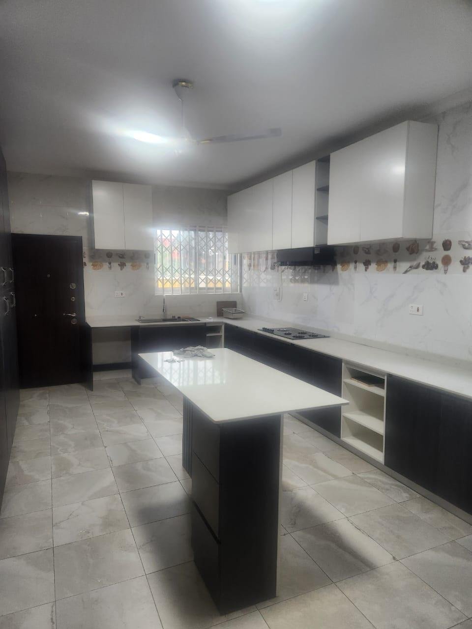 3-Bedroom House for Rent – Adenta Malejo