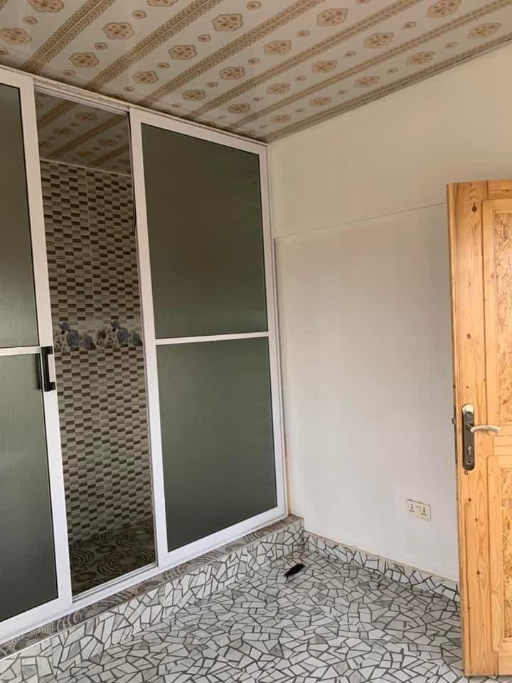 Chamber & Self-Contained Apartment for Rent – Lapaz