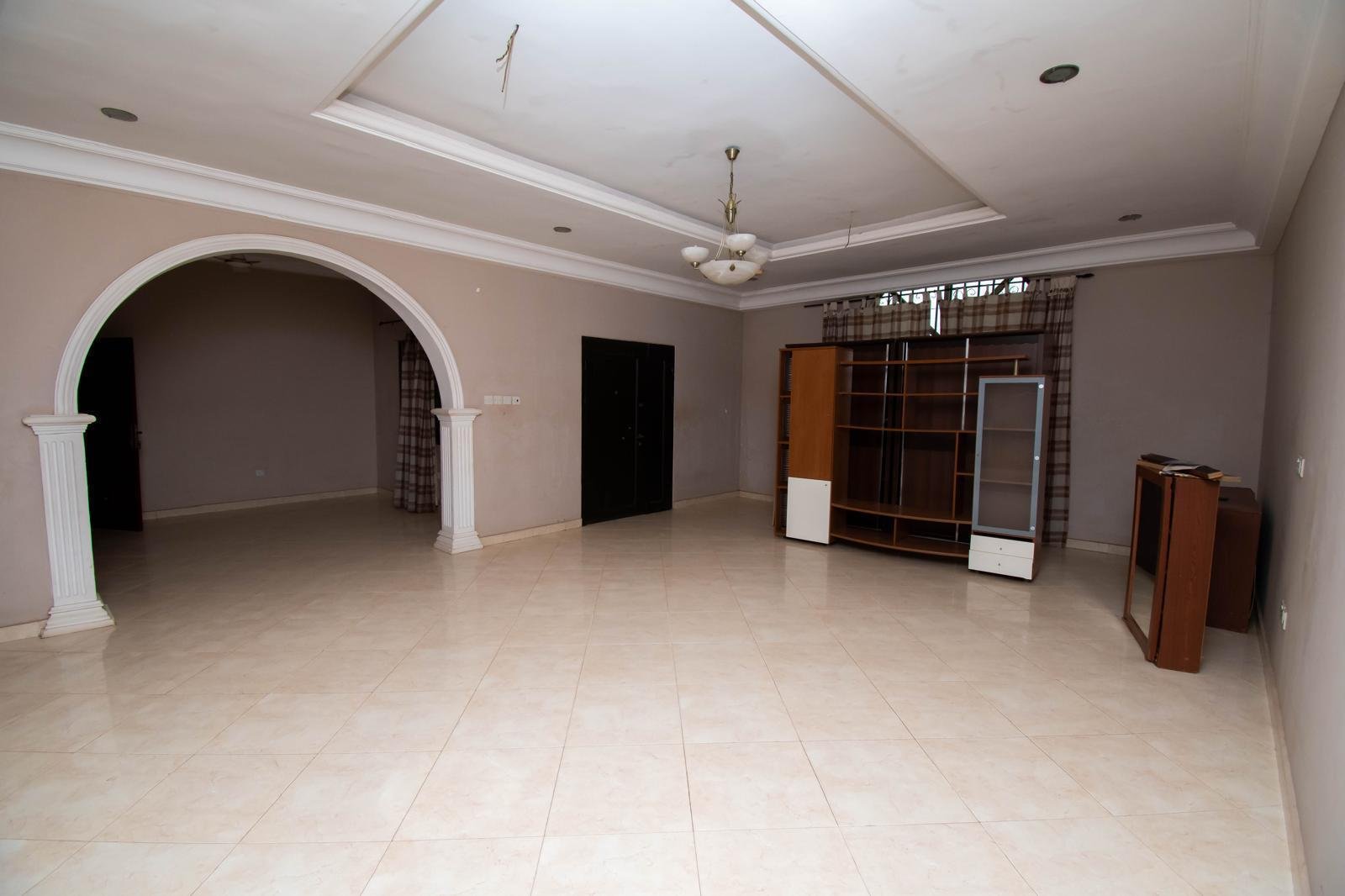 4 BED ROOM HOUSE AT AMANFRO